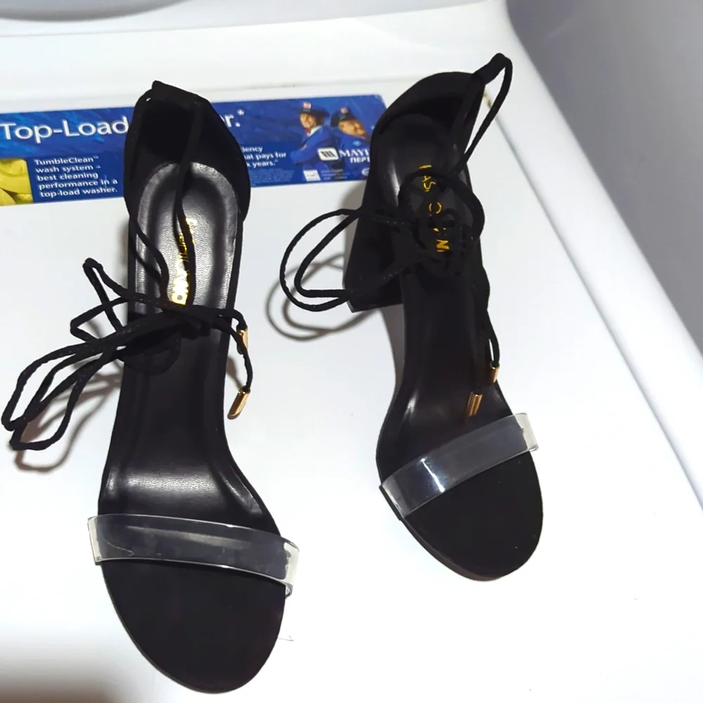 Heels - Picture 2 of 3